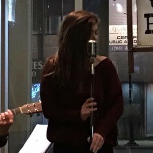 Meet your Posher, Chenoa